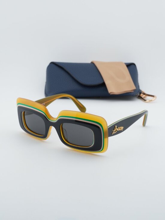 Loewe LW40139U 20A Sunglasses Grey/Brown Rectangle Frame, Grey Lenses